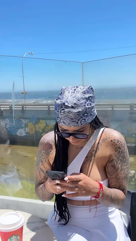 Becky, a woman from Argentina — video preview cover